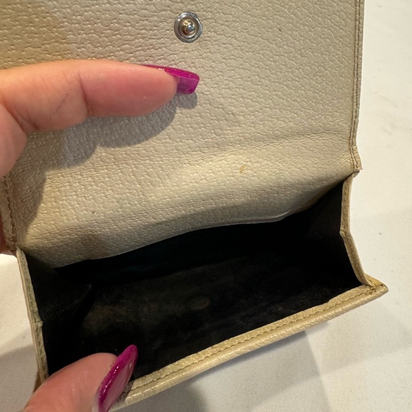 Authentic Gucci wallet - Picture 9 of 10